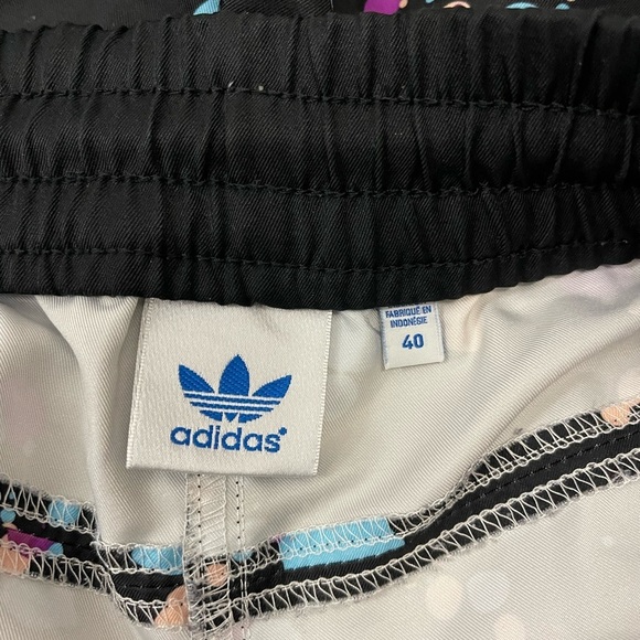 Adidas Running Shorts Women 40 Black Drawstring Waist Athletic Multicolor Print‎ - Picture 4 of 4